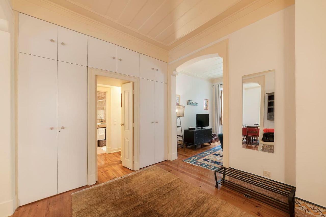 2 Bedroom Apartment With Patio Next To Avenida Da Liberdade Лиссабон Экстерьер фото